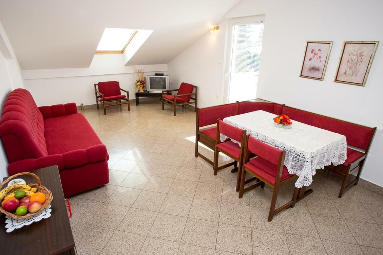 Apartment Punat * Punat